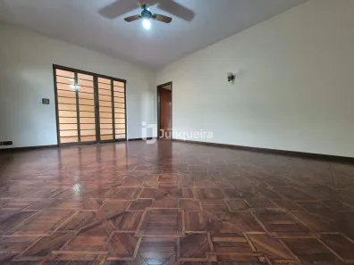 Casa com 3 Quartos à venda, 198m² no Paulista, Piracicaba
