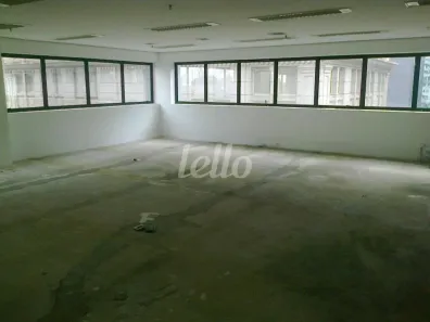 Sala Comercial para alugar, 109m² no Vila Olímpia, São Paulo