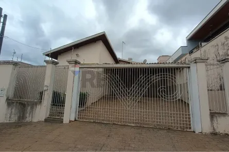 Casa com 4 Quartos à venda, 200m² no Vila Guimarães, Botucatu