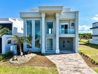 Casa de Condomínio com 4 Quartos à venda, 330m² no , Capão da Canoa