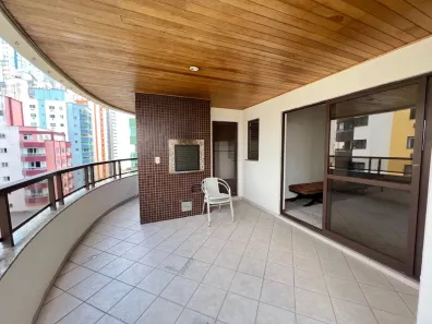 Apartamento com 3 Quartos para alugar, 115m² no Centro, Balneário Camboriú