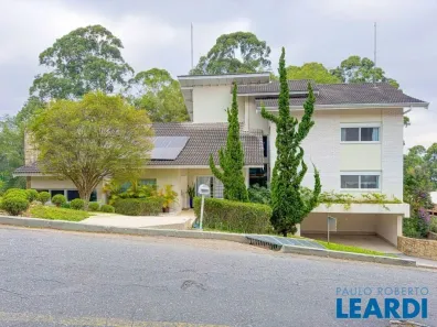Casa de Condomínio com 5 Quartos à venda, 948m² no Residencial Tamboré, Barueri