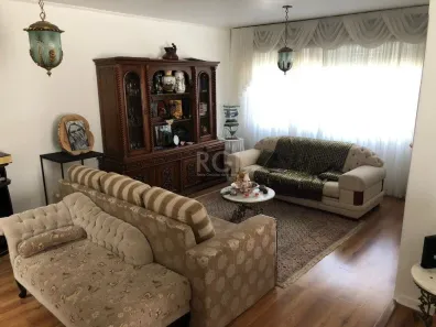 Casa com 3 Quartos à venda, 209m² no Guarujá, Porto Alegre