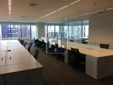 Sala Comercial para alugar, 1025m² no Vila São Francisco (Zona Sul), São Paulo