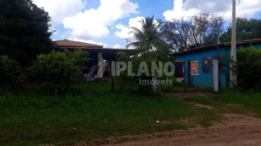 Fazenda/Sítio com 3 Quartos à venda, 160m² no Água Vermelha, São Carlos