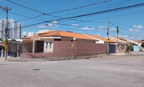 Casa com 3 Quartos à venda, 318m² no Jardim São Carlos, Sorocaba