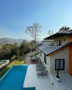 Casa de Condomínio com 5 Quartos à venda, 429m² no Itaipava, Petrópolis