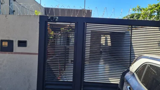 Casa com 2 Quartos à venda, 75m² no Jardim Anache, Campo Grande