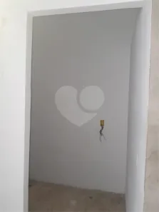 Ponto Comercial para alugar, 24m² no Vila Santo Antônio, Cotia
