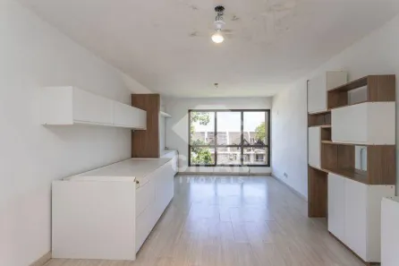 Sala Comercial para alugar, 28m² no Tristeza, Porto Alegre