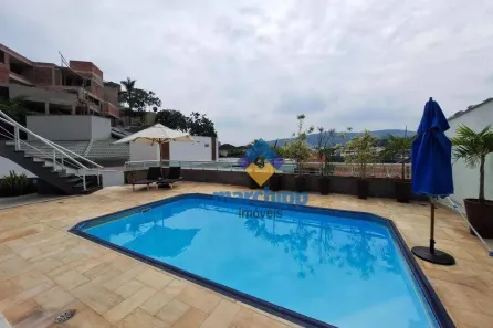 Casa de Condomínio com 6 Quartos à venda, 700m² no Charitas, Niterói