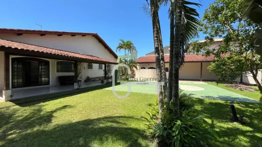 Casa com 6 Quartos à venda, 250m² no Balneário Stella Maris, Peruíbe