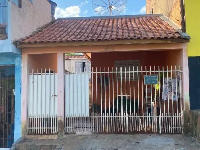 Casa com 2 Quartos à venda, 90m² no Vila Santana, Itapetininga
