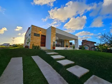 Casa de Condomínio com 3 Quartos à venda, 165m² no , Chã Grande