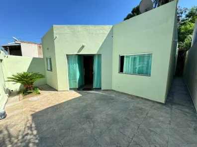 Casa com 3 Quartos à venda, 200m² no Colonial, Contagem