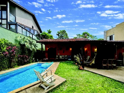 Casa de Condomínio com 3 Quartos à venda, 360m² no São Paulo II, Cotia