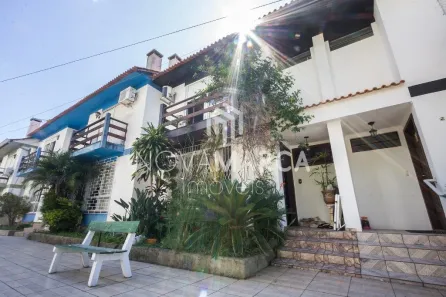 Casa de Condomínio com 3 Quartos à venda, 156m² no Santo Antônio, Porto Alegre