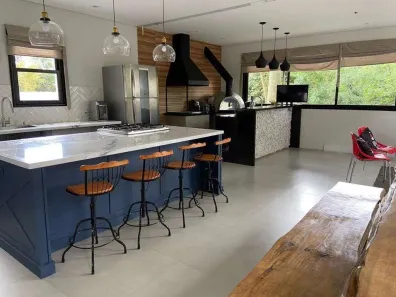 Sobrado com 3 Quartos à venda, 427m² no Terras do Madeira, Carapicuíba