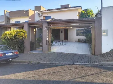 Sobrado com 3 Quartos à venda, 200m² no Jardim dos Estados, Londrina