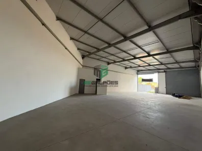 Galpão/Depósito/Armazém para alugar, 360m² no Mantiqueira, Belo Horizonte
