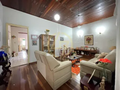 Casa com 3 Quartos à venda, 198m² no Centro, Itapetininga