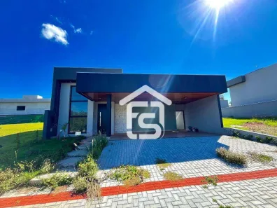 Casa de Condomínio com 3 Quartos à venda, 200m² no Centro, Cambé
