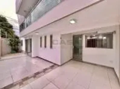 Casa com 4 Quartos à venda, 206m² no Jardim Camburi, Vitória