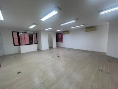 Sala Comercial para alugar, 104m² no Cidade Monções, São Paulo
