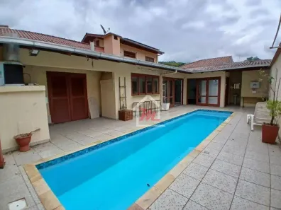 Casa com 4 Quartos à venda, 218m² no Velha, Blumenau