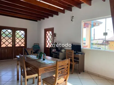 Casa com 3 Quartos à venda, 350m² no Vale dos Eucaliptos, Guararema