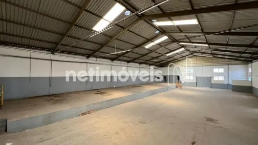 Galpão/Depósito/Armazém para alugar, 1000m² no Vila Beneves, Contagem