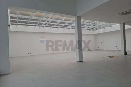 Prédio Comercial para alugar, 1000m² no Saúde, São Paulo