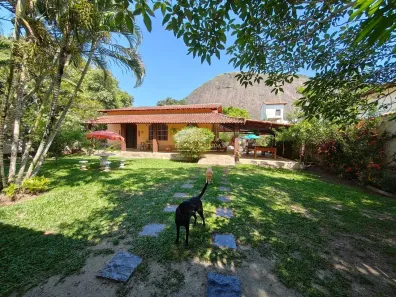 Fazenda/Sítio com 3 Quartos à venda, 195m² no Itaocaia Valley (Itaipuaçu), Maricá