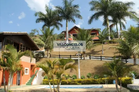 Fazenda/Sítio com 4 Quartos à venda, 272m² no Freitas, São José dos Campos