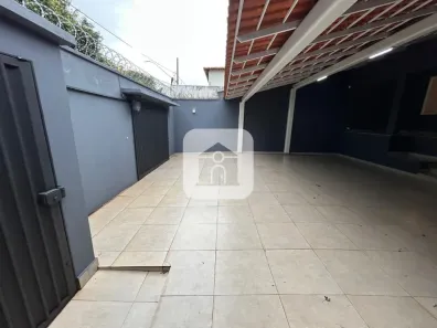 Sobrado com 3 Quartos à venda, 278m² no Vigilato Pereira, Uberlândia