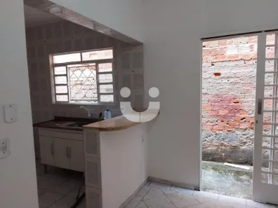 Casa com 2 Quartos à venda, 75m² no Lopes de Oliveira, Sorocaba