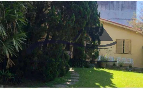 Sobrado com 3 Quartos à venda, 200m² no Jardim Itacolomi, São Paulo