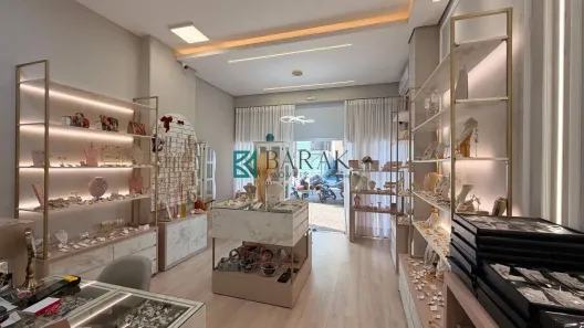 Ponto Comercial à venda, 35m² no Zona 03, Maringá