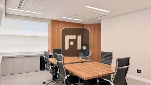 Sala Comercial à venda, 193m² no Vila Olímpia, São Paulo