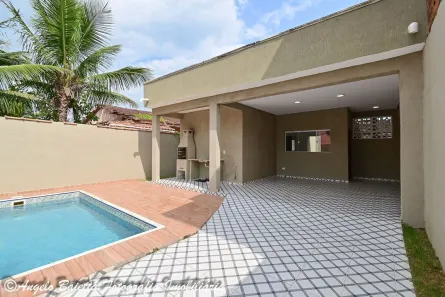 Sobrado com 3 Quartos à venda, 120m² no Belmira Novaes, Peruíbe