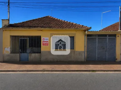 Lote/Terreno à venda, 200m² no Centro, Araguari
