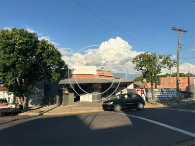 Imóvel Comercial com 3 Quartos à venda, 110m² no Centro, Marília