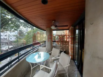Apartamento com 4 Quartos para alugar, 220m² no Vila Uberabinha, São Paulo