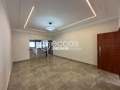 Casa com 3 Quartos à venda, 170m² no Jardim Nenê Gomes, Uberaba