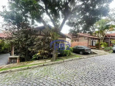 Casa de Condomínio com 4 Quartos à venda, 126m² no Santa Rosa, Niterói