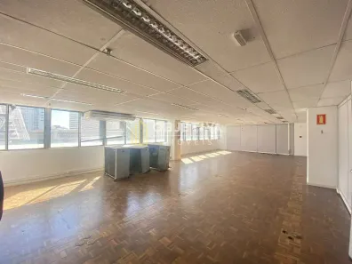Sala Comercial para alugar, 500m² no Centro Histórico, Porto Alegre