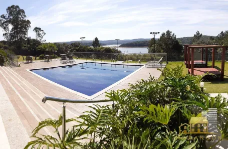 Casa de Condomínio com 5 Quartos para alugar, 420m² no , Piedade