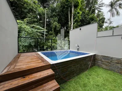 Sobrado com 3 Quartos à venda, 139m² no Água Verde, Blumenau