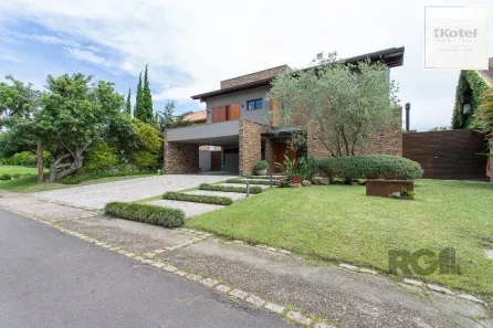 Casa de Condomínio com 4 Quartos à venda, 460m² no Chapéu do Sol, Porto Alegre