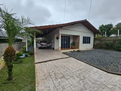Casa com 3 Quartos à venda, 81m² no Gravatá, Penha